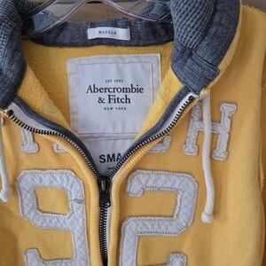 Men's Abercrombie & Fitch Yellow Zip-Up Hoodie